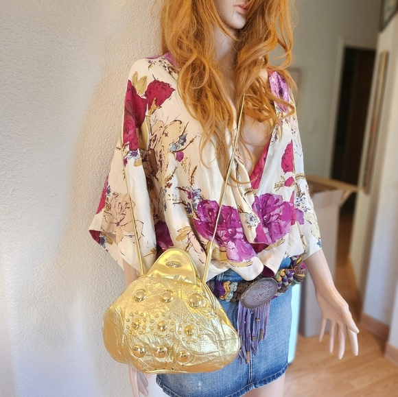 Splendid Metallic Gold Crossbody Bag EUC - Picture 13 of 15